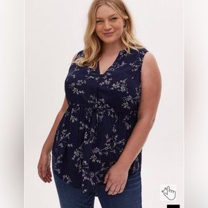 Torrid Emma challis tunic top navy blue floral size 1